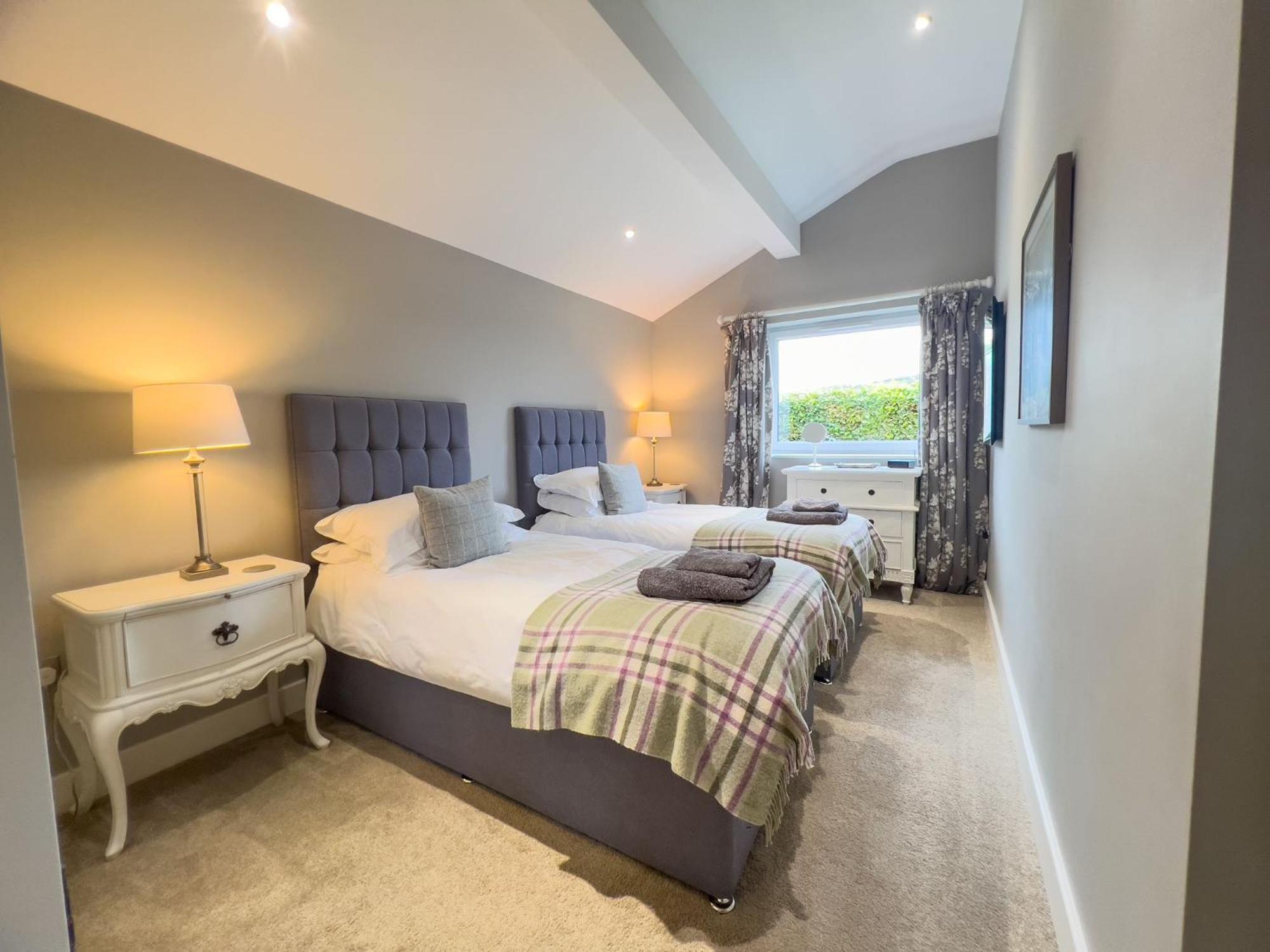 Ullswater View Luxury Home With 2 Ground Floor Bedrooms And Lake View Watermillock Exterior photo